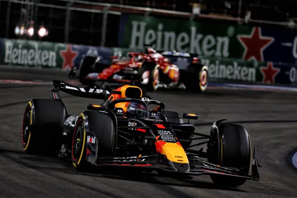 Siarkan Persaingan F1 2025 Era Baru Ferrari, Ambisi McLaren, dan Dominasi Verstappen