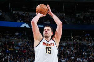 Nikola Jokic Kejar Rekor Tripel-Dobel Musim Depan