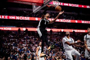Wembanyama Menggila! Spurs Tak Terbendung Lawan Mavericks