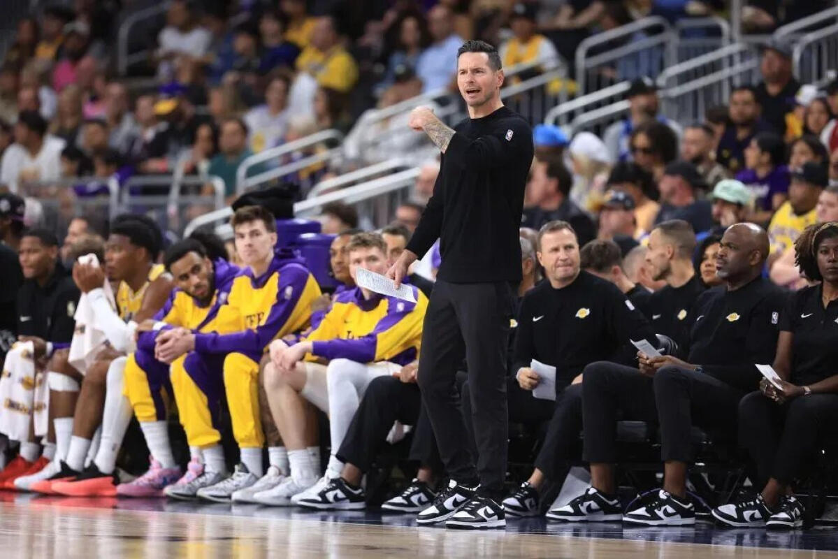 JJ Redick Menilai Performa Lakers Usai Kalah di Laga Pramusim