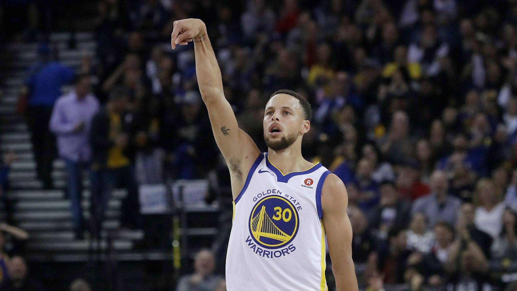 Penampilan 42 Poin Steph Curry yang Mengguncang Jagat NBA