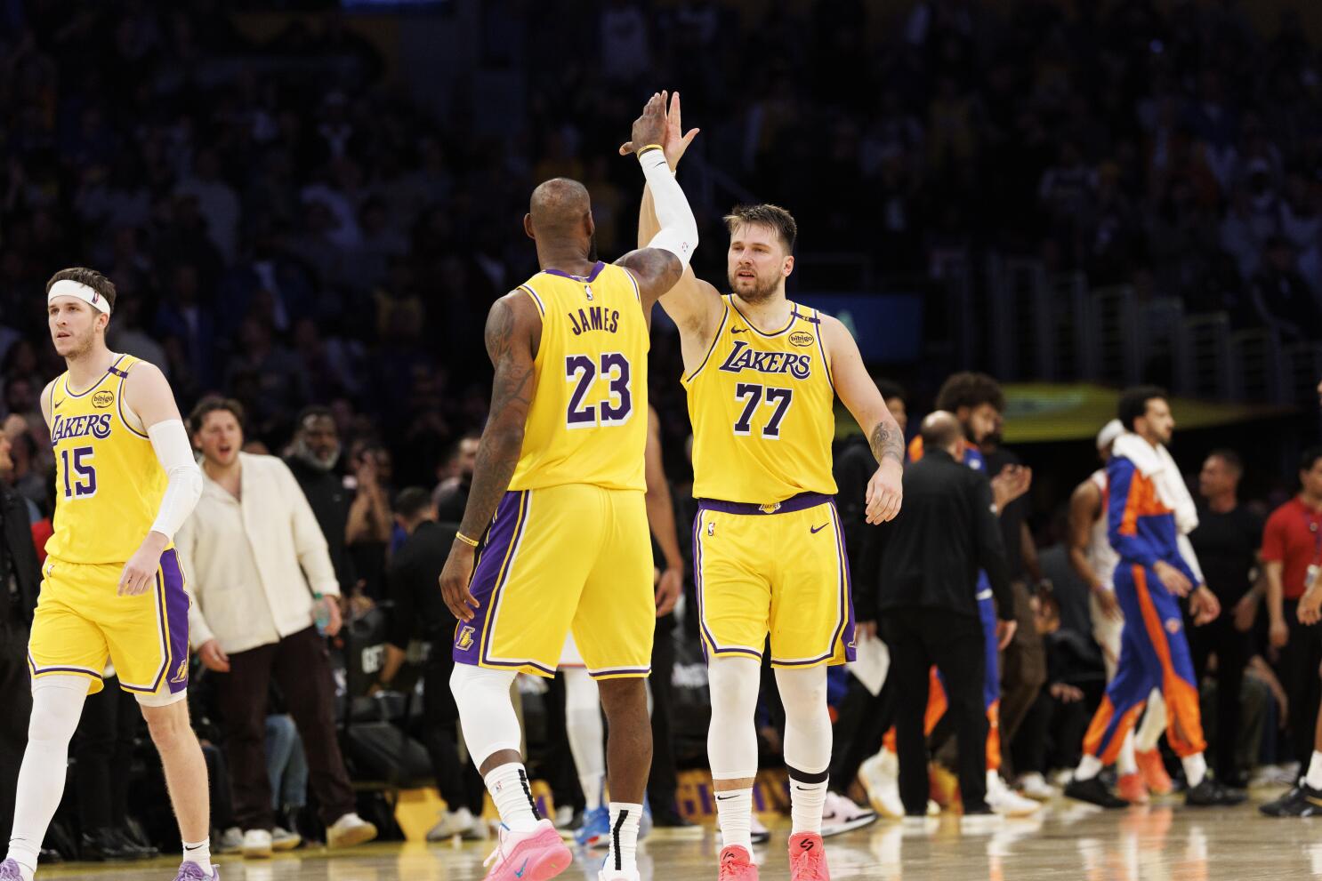 Lakers Unggul Berkah Performa Trio Doncic, LeBron and Reaves