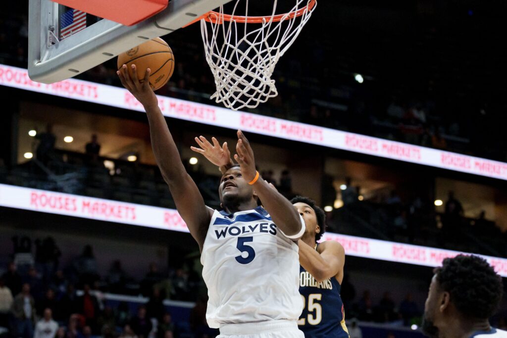 Anthony Edwards Cetak 44 Poin, Timberwolves Menang di Overtime