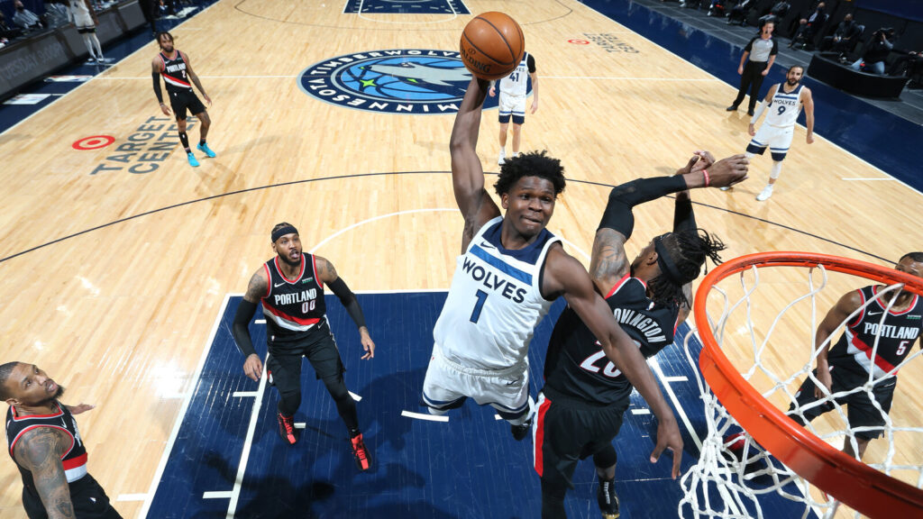 Sebelum 25, Anthony Edwards Sudah Capai 1200 Tripoin