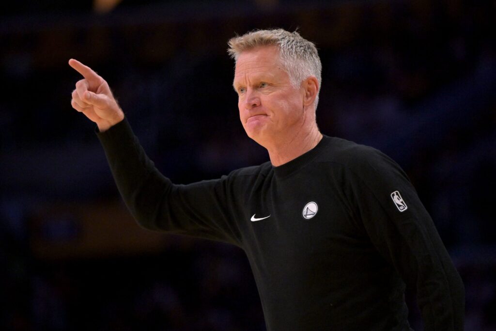 Steve Kerr Nilai Thunder Tak Mampu Lampaui Rekor 73–9 Warriors