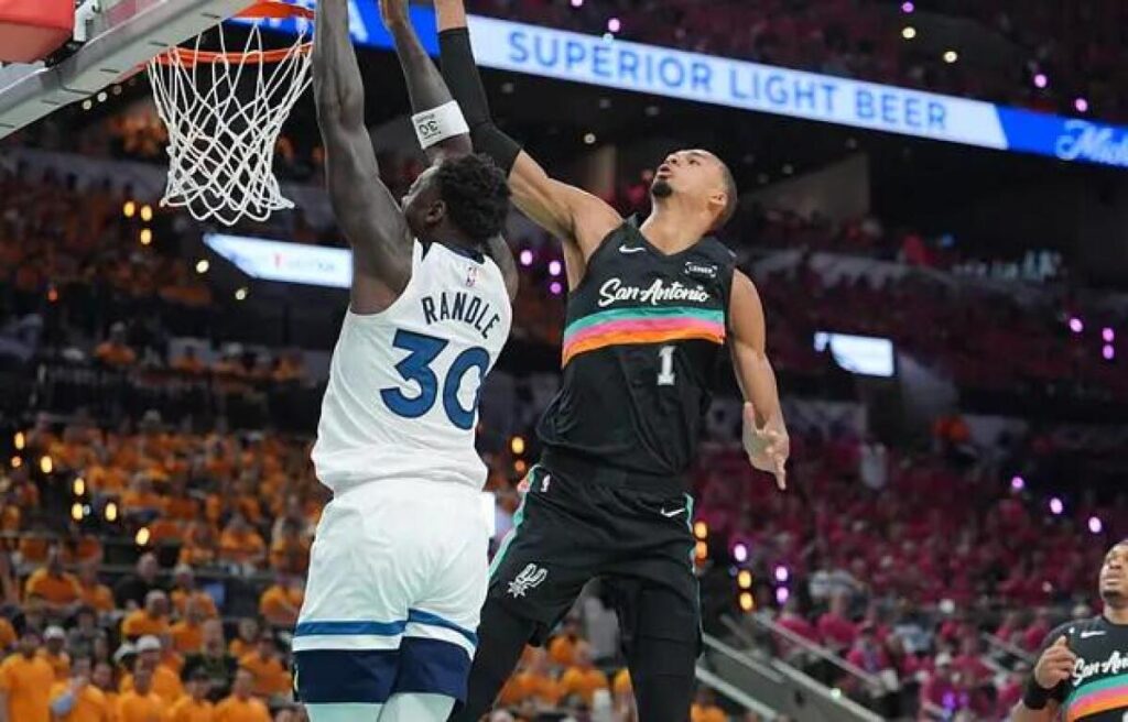 Wembanyama Cetak Rekor Blok di Playoff